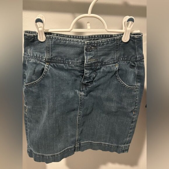 Converse women’s denim skirt - Picture 1 of 4